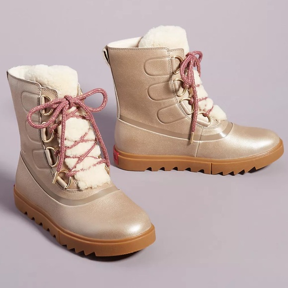 Sorel Winter Boots | 9.5 women’s gold - Picture 1 of 13